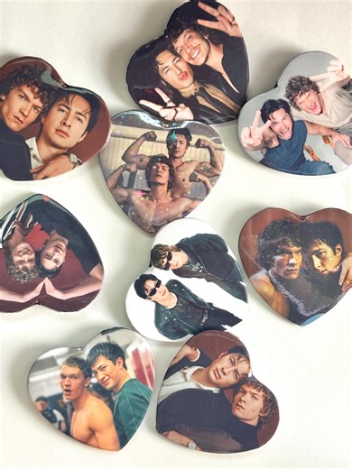 Hudcon Heart Button Pin | Hudson Williams | Connor Storrie | Heated Rivalry | Gift Ideas - Etsy