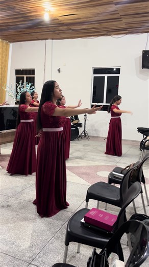 Coreografia Ele Tem Poder @Cassiane #coreografia #cassiane #igrejasevangélicas #eletempoder