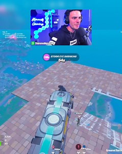 SKYBASE | She-Hulk from Marvel attempts a skybase in Fortnite using a battle bus 💥 #fortnite #shehulk #marvel #gaming #trending | Kimmell Gaming