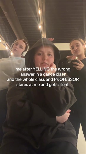 and to make it worse I repeated it bc I thought no one understood what I said #dancecollege #fixmycrown #collegehumor #dancemajor #trending