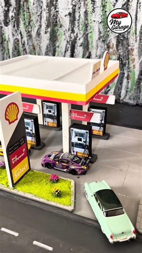 Inside My Handmade 1:64 Diorama City! Shell Gas Station & 7-Eleven Mini World