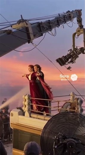 A classic scene from Titanic ❤️ #Titanic #TitanicStory #TitanicSinking #IcebergCollision