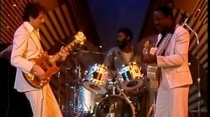 Here’s a special treat for You, George Benson and Carlos Santana playing “Breezin’” on the ‘Midnight Special’ TV Show in 1976. Get inspired.. let’s go practice some music now. #georgebenson #carlossantana #guitar #guitarplayer #musician #artist | Franklin Peredo Music
