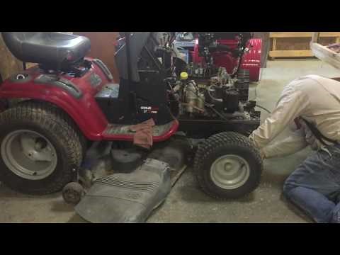 Craftsman DGT 6000 Part 4 (Removing the mower deck)