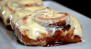 Homemade cinnamon rolls recipe
