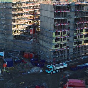 38 reactions | Meet the robust FMX Electric, designed for carrying heavy loads in and around urban building sites with low noise and no exhaust emissions. volvotrucks.com/volvofmxelectric | Volvo Trucks | Facebook