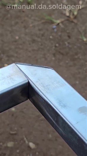 Técnica de Corte em 'V' para Serralheria - Dicas Práticas