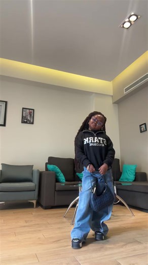 Have you watched “SWEATY CHRISTMAS”? What are you doing with your time then ?🤔