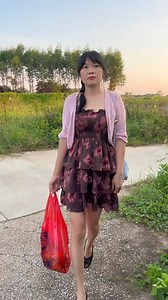 Love Story: Why Commitment Matters More Than Emotions (Life Lesson) For love to be meaningful, it must be two-way Not emotion, but commitment life story In this heartfelt video, we explore the profound importance of commitment in relationships compared to fleeting emotions. Love is often celebrated for its passionate highs, but true fulfillment comes from the deeper connection that commitment fosters. Join us as we delve into real-life stories, expert insights, and practical advice that highligh