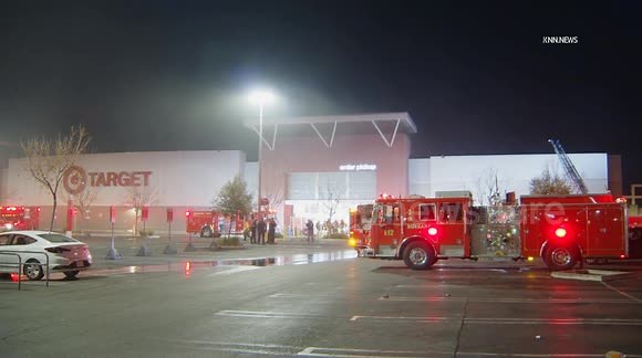 US, Los Angeles: Burbank Fire Reported Inside Target Store