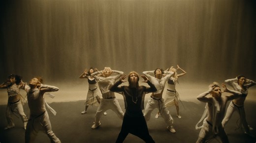 THE 8 ‘Orbit ’ Official MV