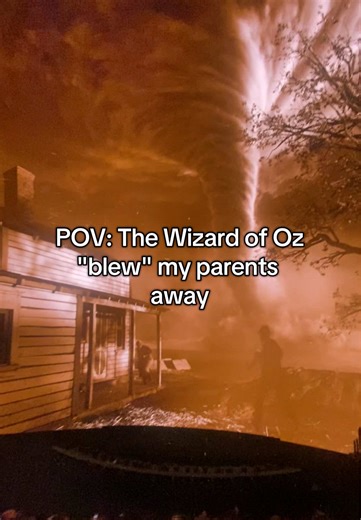 There’s no place like home… especially when it’s with them. 💛 The Wizard of Oz 📍The Sphere Las Vegas, Nevada #film #peliculas #wizardofoz #lasvegas #nostalgia فيلم 映画 filme фильм 电影 movies el mago de oz family