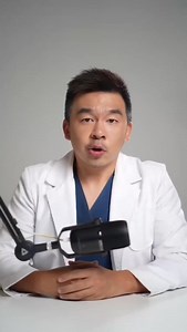 Test what's your skin type in 30 mins Step 1: Wash your face and wait 30 mins Step 2: Check your skin •⁠ ⁠Shiny all over? You have oily skin. Try the Simple Purifying Gel Wash with 5% Witch Hazel, Zinc, & Pro Amino Acids. •⁠ ⁠Feels tight? That’s dry skin. Use the Simple Moisturising Facial Wash. •⁠ ⁠Shiny T-zone only? You have combination skin. Go for the Simple Micellar Gel Wash. •⁠ ⁠Red spots? You have sensitive skin. Opt for the Simple Refreshing Facial Wash. •⁠ ⁠Feels perfect? That’s normal 