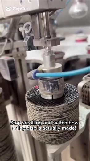 Ever wondered how your angle grinder discs get those perfect layers? 🧐 This is the automated process behind the flap disc! Engineering at its finest. ⚙️🏗️#fyp #foryou #engineering #howitsmade#oddlysatisfying