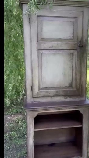 This gorgeous cabinet was built and milk painted by . Here he used the colour “Silhouette” - a