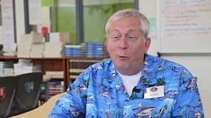 MEET DAVID GALE: 2022 Eisinger Teacher of the Year Finalist & Jefferson City High School history teacher! Even though he was not always a teacher, David Gale has dedicated his life to teaching. Formerly, he taught instructors through the American Red Cross and operated a garden center in Jefferson City. There, he taught his customers how to care for their plants. His gift of teaching was so evident in these years that he was often asked, “Why didn’t you become a teacher?” As David Gale looked to