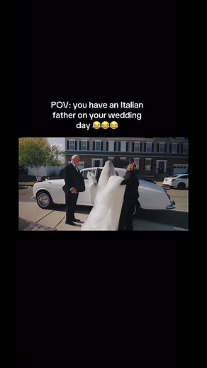 Italian dads on their daughters wedding day 😂 (grace_digregorio/IG) | GrowingUpItalian