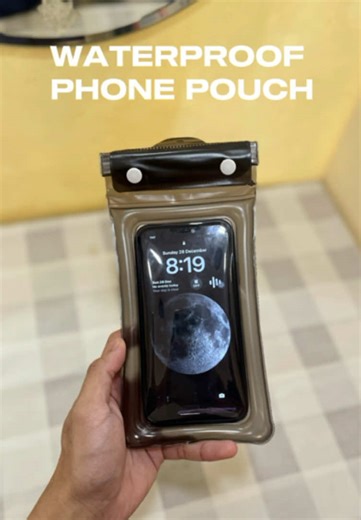 Explore Summer Adventures with a Waterproof Phone Pouch