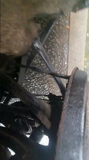 MERCEDES R170 230 REAR WHEEL SPEED SENSOR REMOVING AND FITTING R170 SLK ABS REPAIRED