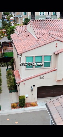 🏡 Off-Market Property Alert: Chula Vista, CA 📍 Finding a 3-bed, 3-bath home in San Diego County for under $250k is almost impossible—until now. Property Details: 💰 Price: $249,000 📍 Location: Chula Vista, CA 📐 Specs: 3 Beds | 3 Baths | 1,681 Sq Ft 🚗 Features: Attached 2-car garage, main-floor bed/bath & private patio 🏊 Amenities: Resort-style community pool & grounds This off-market deal is available strictly on a first-come, first-served basis and won't last at this price point. 📩 HOW T