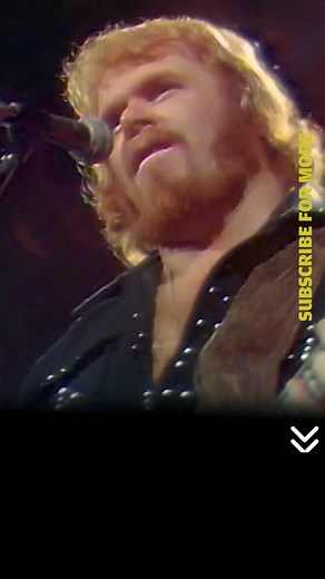 “Hold back the water, I gotta find time to burn” 🌊 Bachman-Turner Overdrive performing live on The Midnight Special, October 19, 1973. WATCH the full performance at our YouTube channel - https://www.youtube.com/watch?v=Cr4DCUjyoLo 🔗#themidnightspecial #bachmanturneroverdrive #70smusic | Burt Sugarman’s The Midnight Special