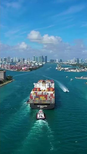 New Miami, Florida, USA by Drone - 4K Video Ultra HD [HDR]