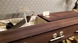 Jesse James Funeral Basket #outlaw #death #famous #Missouri #history | Lamont At Large