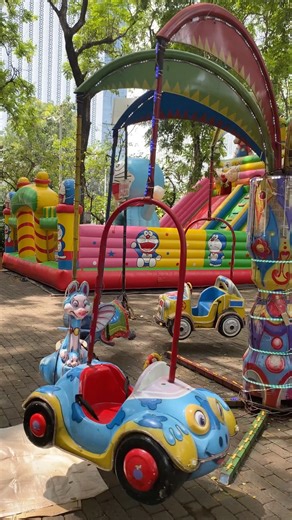 yuhu naik odong odong Monster Mobil, seram namun super LUCU 😍😍😍😍