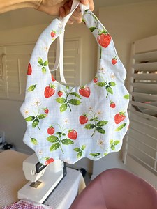 Baby Bib Sewing Pattern Beginner Friendly Scalloped and Regular! - Etsy