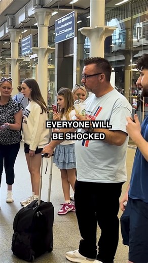Angelina Jordan sings Adele in a train station : ABSOLUTE CHILLS🥹! The day I met a STAR in a London train station ! As I was playing at ST Pancras a girl requested a song by Adele. Turns out it was the incredibly talented Angelina Jordan ! 🤩 Angelina rose to international fame at just 7 years old when she appeared on "Norway's Got Talent" . Try not to cry as she sings "When we were young" by Adele ! 🥹 Did you enjoy her version of this song? Let me know in the comments! #adele #angelinajordan 