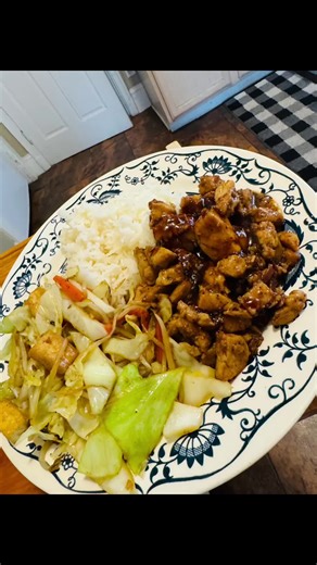 My CHICKEN TERIYAKI WITH STIR FRY BEAN SPROUTS.. Here's how I arrange my recipe: Chicken Teriyaki: 1. In a pan, heat canola oil over medium heat. 2. Add minced garlic and onion, sauteing until translucent. 3. Add the chicken and cook until it's fully done. 4. In a separate bowl, mix together the teriyaki soy sauce, oyster sauce, black pepper, granulated garlic powder and sugar. 5.Pour in the pre-mixed teriyaki sauce and let it simmer until the chicken is well-coated. 6.Sprinkle sesame seeds over