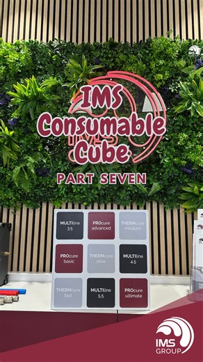 IMS Group GmbH on Instagram: "3 Liner. 6 Harze. 🔬 Unendliche Möglichkeiten. In der heutigen Folge unserer “Zauberwürfel”-Videoreihe stellt Christian Schönfeld THERMcure Medium vor – unseren absoluten Allrounder unter den Epoxidharzen. Mit einer deutlich schnelleren Aushärtungszeit als THERMcure Slow bietet es dennoch ausreichend Verarbeitungszeit und ist damit das Harz, das auf euren Baustellen am häufigsten eingesetzt wird. Ob Warm-, Dampf- oder Kaltaushärtung: THERMcure Medium überzeugt durch