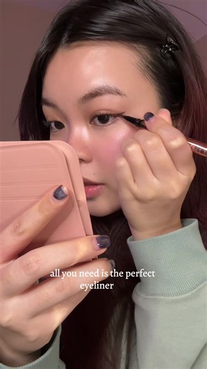 Eyeliner Tips: Master the Perfect Liquid Eyeliner Look