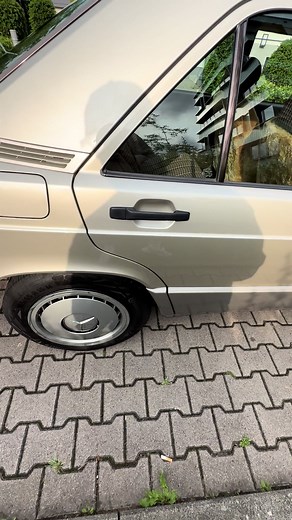 #fypシ #fyp #goviral #mercedes #summer #280se #classiccars #oldtimer #w201 #diesel #mercedesbenzclassic #mbfanphoto #babybenz #w126