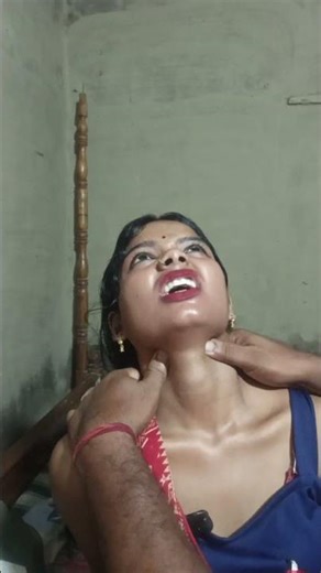 Woman Neck Stragle challange