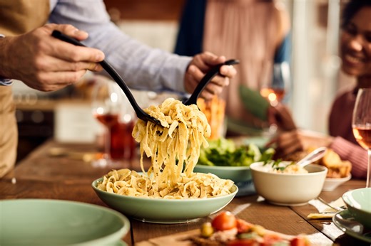 Paste bolognese mai gustoase, dacă adaugi un ingredient în sos. Rețeta durează doar 30 de minute