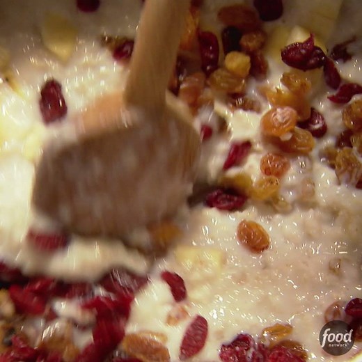 Warm & yummy oatmeal from Ina Garten is easy like Sunday morning 😊 Save the recipe: https://foodtv.com/3oA8mix. | Food Network