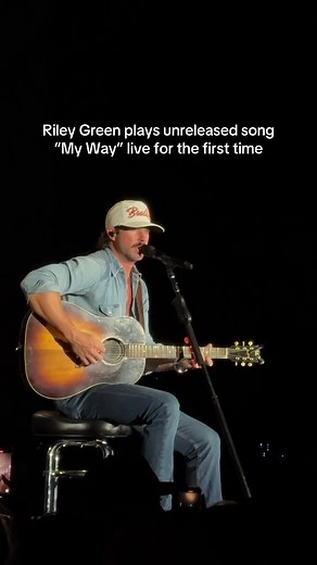 Riley Green Debuts Unreleased Song 'My Way' in Nashville