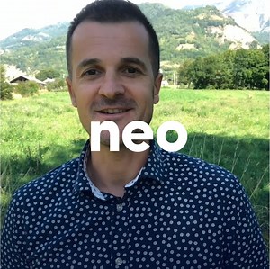 273K views · 460 reactions | Inconnu en France, ce Savoyard est une véritable star de la chanson en Chine !   Avec Dantès Dai Liang. Pour plus de vidéos, abonnez-vous à Neo ! | Neo | Facebook