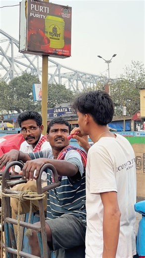 🔥 Loud Horn Prank in Kolkata Howrah | Funny Public Reactions 😂