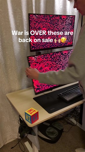 Best upgrade for any desk set up! #monitorarms #monitors #monitormounts #desksetup #workfromhome @huanuo