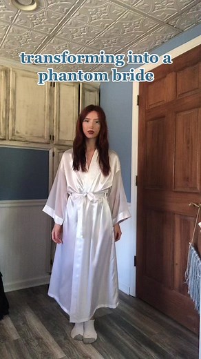 Transforming into a Phantom Bride at a Haunted Mansion
