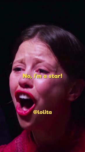 With her dreams of being famous destroyed Pearl, begins to commit crimes in anger.