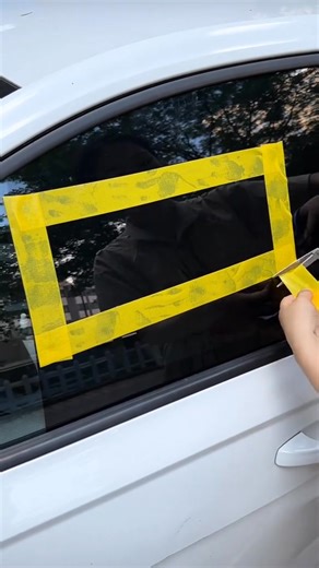 100K views · 1.8K reactions | If you lock your car keys in the car, don't worry, use this method to solve the problem! #howto #cartok #car #automotive #driving #skills #knowledge #fpy #fyp #tips #foryou #car | Drivers lesson | Facebook