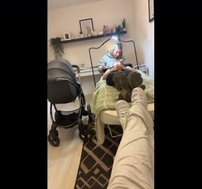 Girl pranks lash technician by pretending there’s a spider on her head
