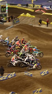 4 wide hole shot Anaheim 1 with Ken Roczen taking the lead in 450 qualifier | Low Fro Photography
