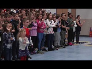 Medill Students Sing and Sign "You're A Grand Old Flag"