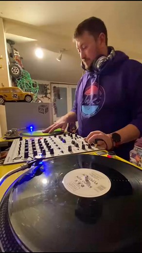 17K views · 239 reactions | Back once again with our scratch master, Darren Abbotts  | Junglist Network | Facebook