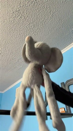 Springtrap getting springlocked