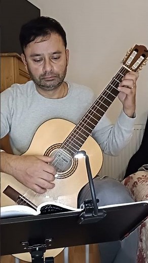 Etude No. 1 - Aaron Shearer, Classic Guitar Technique - Volume 1